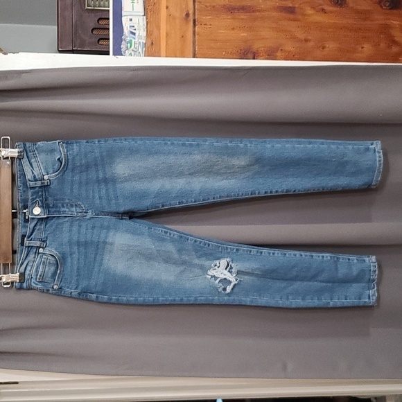 Hudson Girls Straight Leg Jeans Distressed Stretch Size GIRLS 12 EUC - Picture 1 of 9